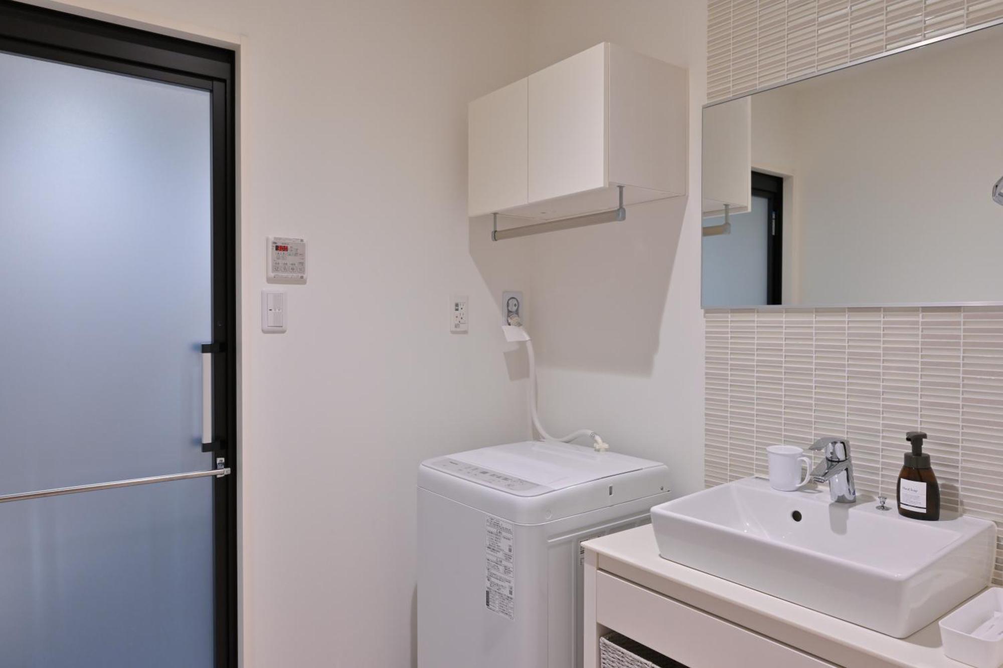 Grand Base Hiroshima Peace Memorial Park Aparthotel Room photo